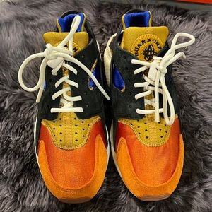 Nike air Huarache size 7.5